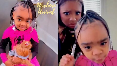 Reginae Carter Introduces Her New Puppy To Sister Reign! 🐶