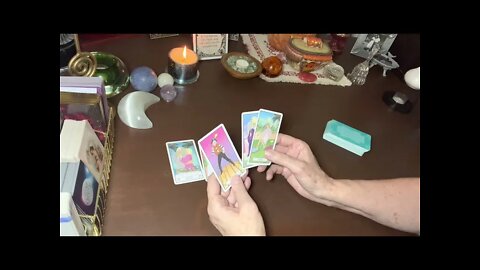 Spirit Messages with Tarot 💫 IS THIS YOUR LOVED ONE?