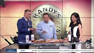 Randy's Donuts coming to San Diego