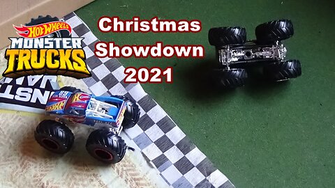 Hot Wheels Monster Trucks Christmas Showdown 2021