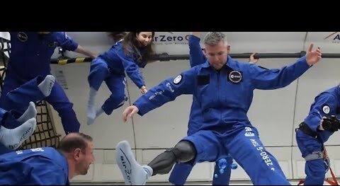 World's first disabled astronaut takes part in flying exercise