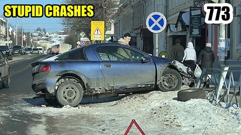 Stupid driving mistakes 773 February 2023 English subtitles