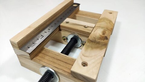 A Woodworking Tool to Save You Money - Bench vise – Woodworking