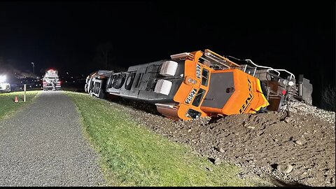 BNSF Train Derails and Spills Diesel Fuel on Swinomish Reservation in Anacortes, WA