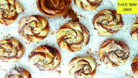 Biscoff puff pastry swirly twists 😍😋