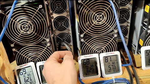 Bitcoin Mining Farm - Winter Humidity Check, Getting Ready for Cold Weather