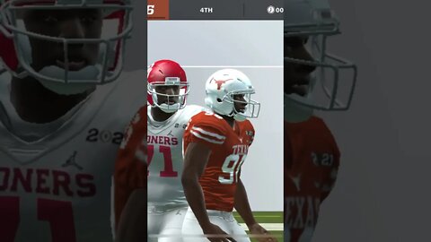 Oklahoma Sooners RB Adrian Peterson Gameplay - Madden NFL 22 Mobile Football