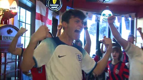 World Cup fans say, give cheers at Naples pub