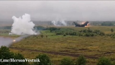 Russian TOS-1A Heavy Flamethrower Sends Ukrainian Militants To A Nice Fiery Pit In Hell 🔥