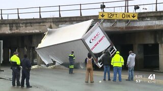 Kansas City, Missouri, officials working to dethrone undefeated Independence Avenue bridge