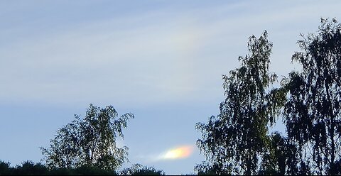 3.7.2024: Halo color? Sun halo, clouds.