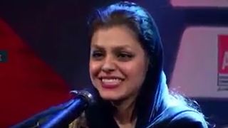 Irani -Afghan girl performs Dariush song