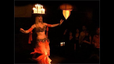 Neon - belly dance at Taj Lounge NYC :: Britney Spears 'Oops I did it again'