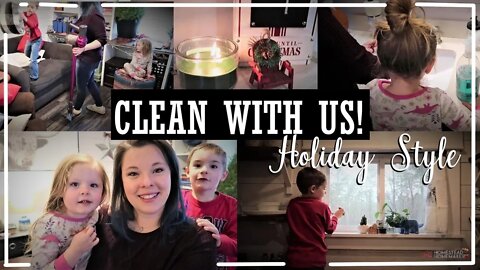 Christmas Clean with Me//Christmas Music//Speed Cleaning//