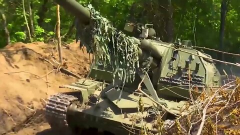 Russian Artillery Crews Of "Msta-S" Self-Propelled Guns Hammering Ukrainian Military Targets