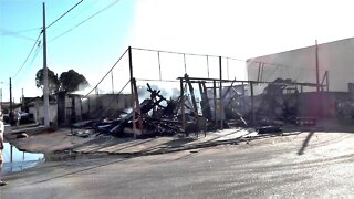 Incêndio destrói dois estabelecimentos comerciais no centro de Alta Floresta D´Oeste