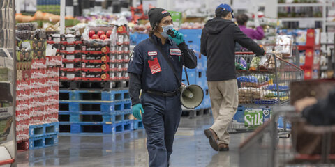 Crazed Masked Man Threatens to Pepper Spray Costco Employees