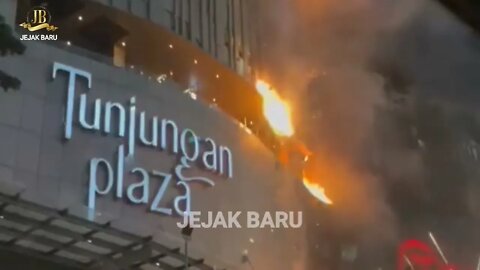 Tunjungan Plaza Surabaya Kebakaran