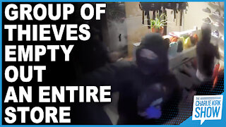 Group Of Thieves Empty Out An Entire Store