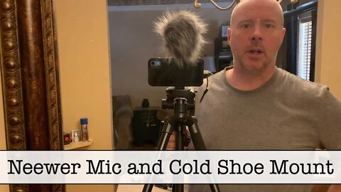 Neewer CM14 Mic and Ulanzi ST-02S Cold Shoe Mount for my iPhone Xr