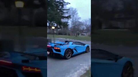 lamborghini acelerando #shorts #carros