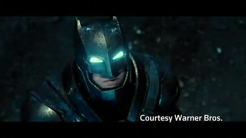 Record-setting debut for 'Batman v Superman'
