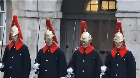 Two of the kings guards get the giggles 4 o'clock punishment parade #horseguardsparade