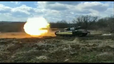 UKRAINIAN ARMY IS TESTING THE RUSSIAN T-72B3 TANK IT HAS SEEN!