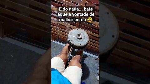 E do nada... bate aquela vontade de malhar perna 😆 onde é que tem uma academia 24h