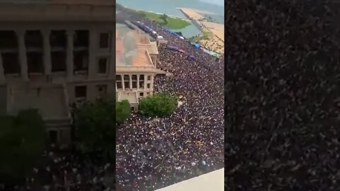 Civil war in Sri Lanka. Angry and hungry crowd storms and conquers the president's palace