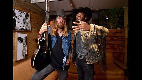 Lil Nas X and Billy Ray Cyrus Old town Road