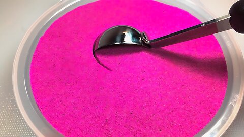 Very Satisfying Kinetic Sand Cutting and Scooping Video - Sand Tagious