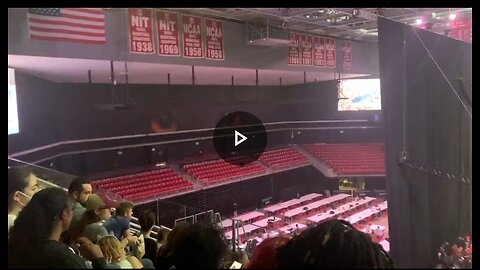 Empty seats in NWO Rally