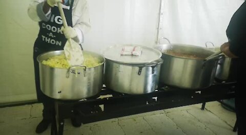 SOUTH AFRICA - Johannesburg - #WorldFoodDay: Meals on Wheels BigCook-a-thon (Video) (44s)