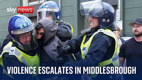 UK riots: Violence escalates in Middlesbrough as rioters confront police