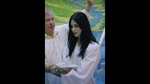 Kat Von D gives her life over to Jesus