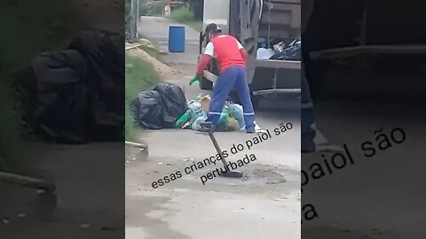 ESSAS CRIANÇAS DE PAIOL SAO PERTURBADAS ( TROLOU O LIXEIRO ) ( MEME ) VIRAL 2021 !! ZOEIRA TOP 2021