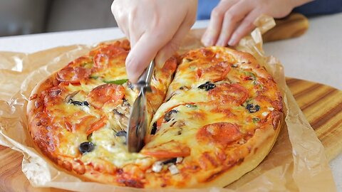How to Make Dough/ How to make Homemade Pizza 🍕