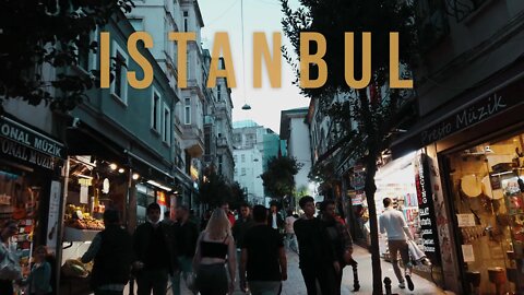 İstanbul sokaklarında küçük bir yürüyüş [4K] A little walk down Istanbul's Streets