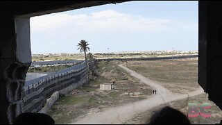 Egypt Builds Walled Enclosure on Border