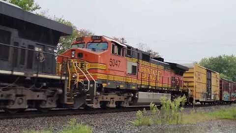 Experiment in 8K Recording...This is Norfolk Southern 11Z with BNSF Power at Hudson Pa. Aug. 30 2022