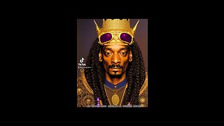 SNOOP DOGG WEARING A CROWN