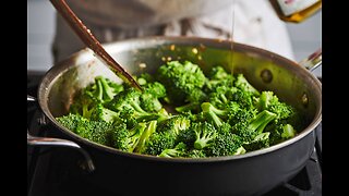 COOKING BROCOLLI HEALTHY FOOD 🥦🥦