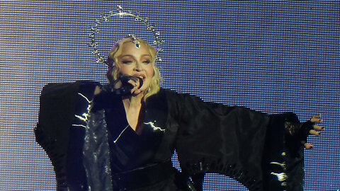 KTF News - Madonna believes she spoke to God during ‘near-death’ hospitalization