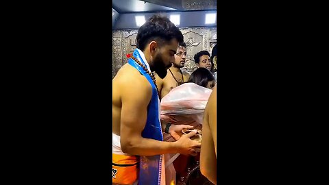 Virat Kohli and Anushka in Ujjain || Mahakal Temple