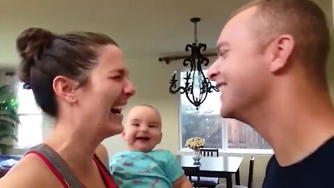 Babies Reaction When Daddy Kiss Mommy | Pew Baby