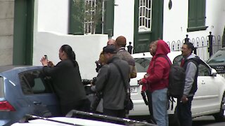 Media and Family at the Van Breda triple murder case (77b)