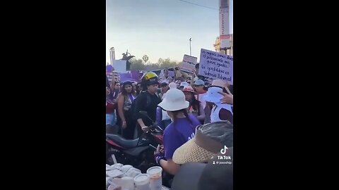 Feminism in Mexico parade