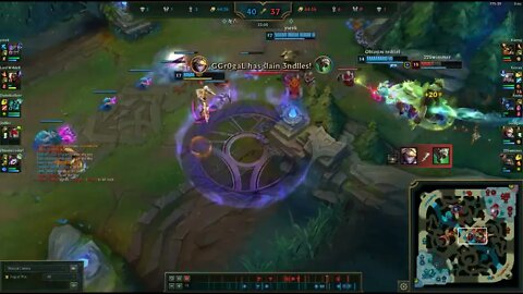 League Moments: Bit of a Dumb Charge (Hecarim)