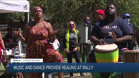 ommunity dance and drum group encourages healing during Shaker Heights